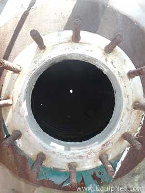 Stainless Steel Vertical 2500 Gal Tank