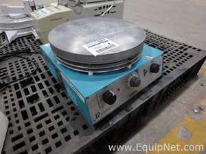 Labinco L39 Stirrer and Hot Plate