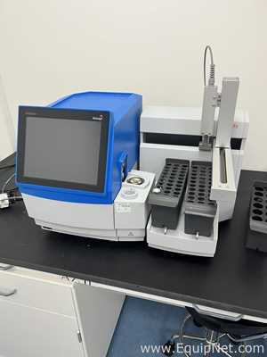 Sistema de Síntese por Microondas Biotage INITIATOR + ROBOT 60