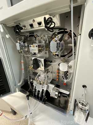 Waters 2535 Quaternary Gradient Module 2998 Photodiode Array Detector and Fraction CollectorIII HPLC