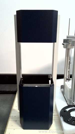 Ressonância Magnética Nuclear Bruker SampleJet