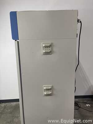 Thermo Scientific Revco UGL2320A Freezer