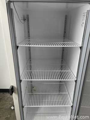 Thermo Scientific Revco UGL2320A Freezer