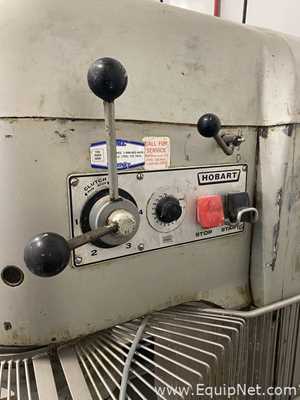 Hobart V1401 140 Quart Planetary Mixer