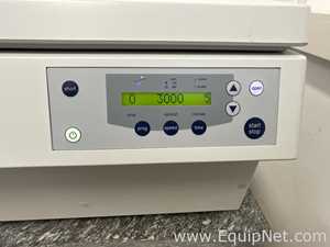 Centrífuga para Laboratórios Eppendorf 5810