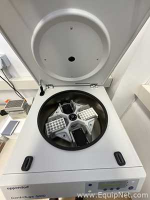 Centrífuga para Laboratórios Eppendorf 5810