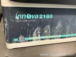 New Brunswick Scientific innova 2180 Laboratory Platform Shaker with Julabo FP40 Chiller