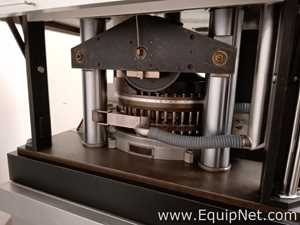 Tableteadora Manesty Novapress