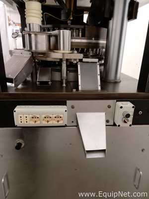 Tableteadora Manesty Novapress