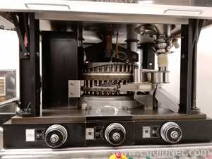 Tableteadora Manesty Novapress