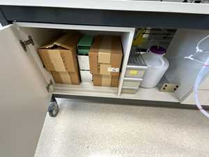 Waters Corporation Acquity QDa HPLC with 2545 Quaternary Gradient Module and 3767 Sample Manager