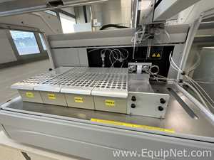 Waters Corporation Acquity QDa HPLC with 2545 Quaternary Gradient Module and 3767 Sample Manager
