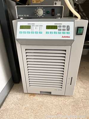 Buchi R-300 Laboratory Evaporator with Edwards XDS5 Vacuum Pump and Julabo FC600 Chiller