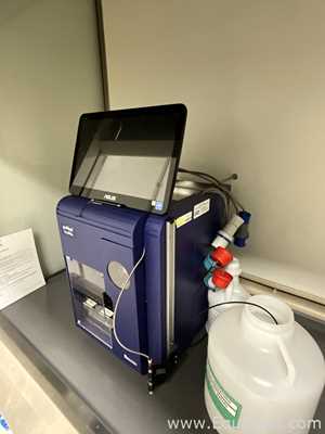 Interchim PuriFlash XS520Plus Flash Chromatograph