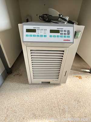 Buchi Rotovapor R-200 Evaporator with Vacubrand CVC 2 and Julabo FC 600 Chiller