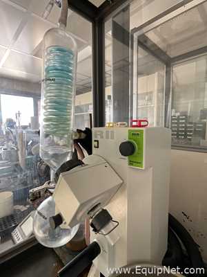 Buchi Rotavapor R11 Evaporator Condenser with Vacubrand CVC2