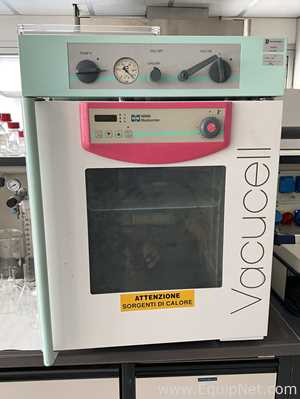 MMM Medcenter VACUCELL 55 Laboratory Vacuum Oven