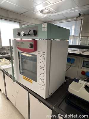 MMM Medcenter VACUCELL 55 Laboratory Vacuum Oven