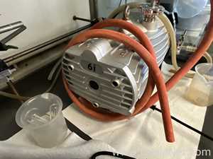 Buchi Rotavapor R-124 Evaporator Condenser with Edwards nXDS6i Atex Vacuum Pump
