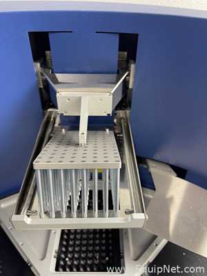 Contador de Partículas Applied Biosystems MagMax Express 96