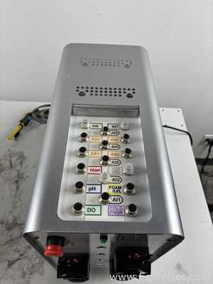 Controlador Finesse Solutions, Inc. FI00-2277-300 REV1