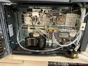 Waters Corporation HPLC System with PDA and QDa Detectors