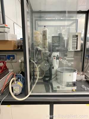 Buchi Rotavapor R-200 Evaporator with Vacubrand RE2 Vacuum Pump