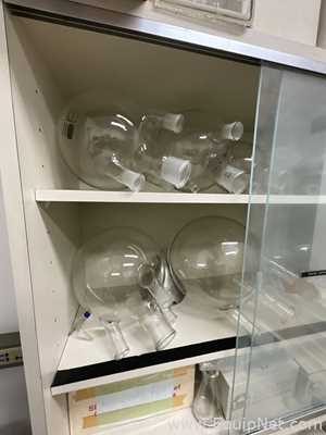 Lot of 2 off Laboratory Glass Reactors Plus Various Laboratory Glassware