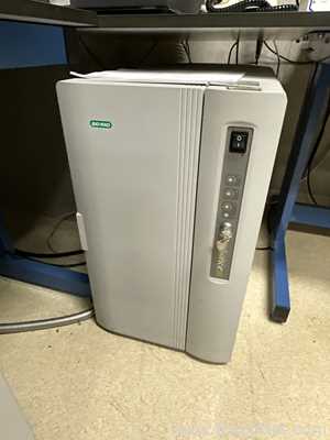 Carl Zeiss Microimaging AxioPlan Fluorescence Microscope BIORAD Radiance 2000 Laser Scanning System