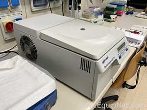 Centrífuga para Laboratórios Eppendorf 5417 R