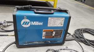 Soldador Miller Maxstar 200