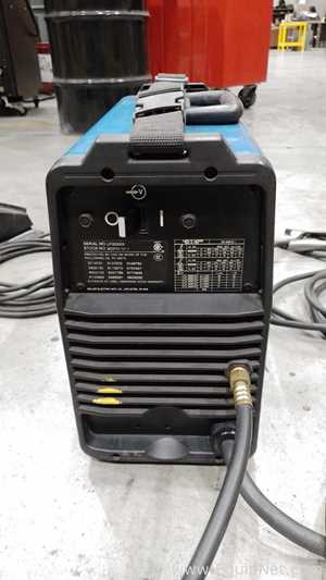 Soldador Miller Maxstar 200