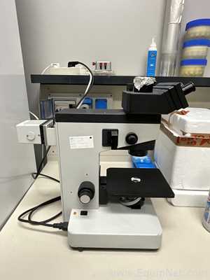 Microscópio Leitz Labovert