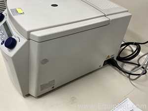Centrífuga para Laboratórios Eppendorf 5415 R