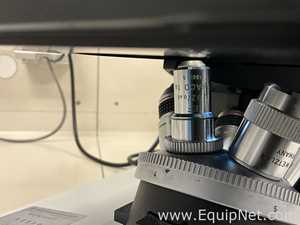 Microscópio Leitz Fluovert FU