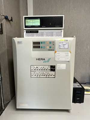 Essen BioScience IncuCyte S3 Blood Cell Analyzer with IncuStore S in HERAcell Incubator