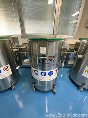 Sintesy Liquid Nitrogen Cryogenic Sample Storage System with Sintesy Environmental Monitoring System