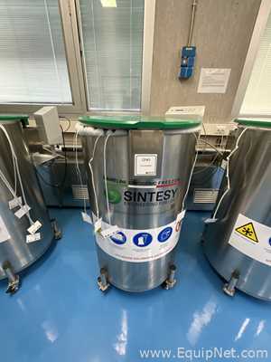 Sintesy Liquid Nitrogen Cryogenic Sample Storage System with Sintesy Environmental Monitoring System