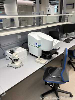 Perkin Elmer Spotlight 200i FT-IR Microscopy FT-IR with 2 Spectrum