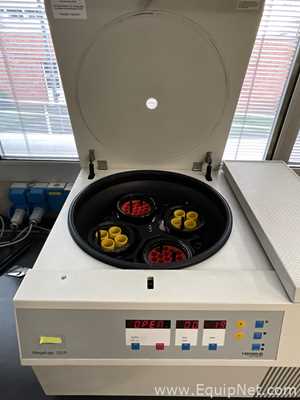 Kendro Laboratory Products Megafuge 2.0R Refrigerated Laboratory Centrifuge