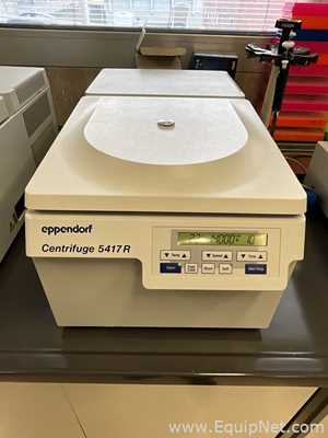 lote de  2 Centrífuga para Laboratórios Eppendorf 5417 R