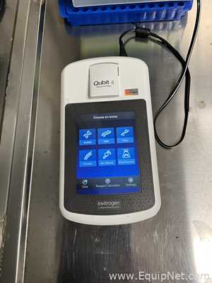 Thermo Fisher Scientific Invitrogen Qubit 4 Fluorometer