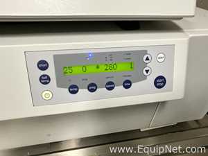 Eppendorf 5810 R Refrigerated Laboratory Centrifuge