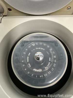 Centrífuga para laboratorio Eppendorf 5415 D