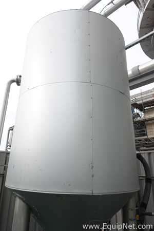 2000 Litre Stainless Steel Vertical Sodium Hydroxide Tank with Pump in Bund