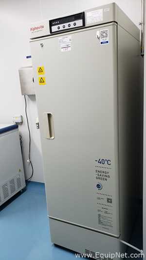 Congelador Alphavita MDF-U349VH