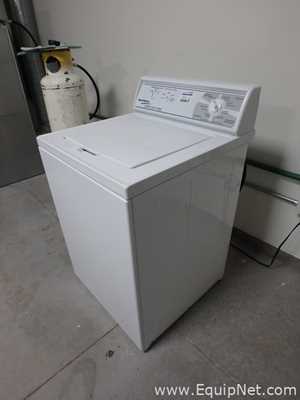 Lavadora Alliance Laundry Systems LWN412SP111MW33