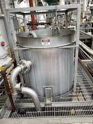 Stainless Steel 300 Gallon Steam Heated Coil Tank