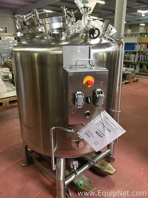 Pierre Guérin 1050 liters stainless steel tank with agitation