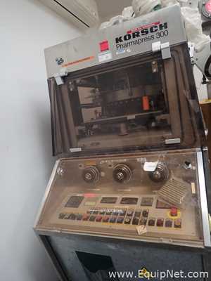 Compressora de Comprimidos Korsch Pharmapress 300